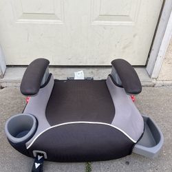 GRACO BOOSTER SEAT