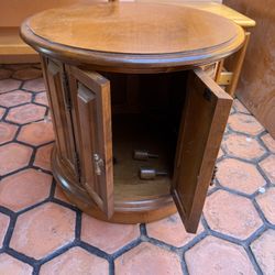 Round End Table