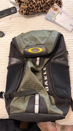 GUC Vintage Oakley Backpack. No Deliveries