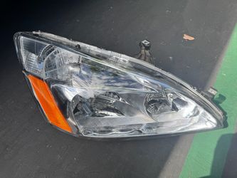 Honda Accord Front Headlights passenger right 2003-2007