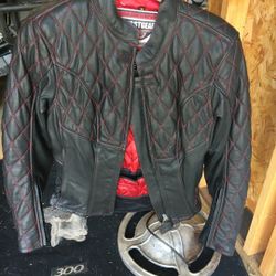 Leather Biker Jacket Wore 3 Times Very Heavy An Nice 