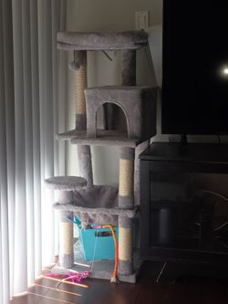 Cat tree