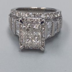 Lady's Diamond Fashion Ring Size 7!!