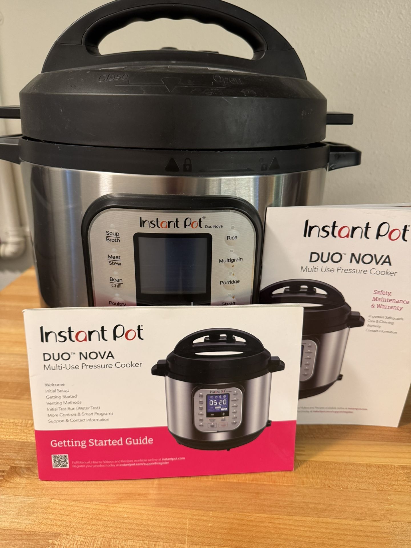 Insta Pot Pressure Cooker Duo Nova 8 Qt