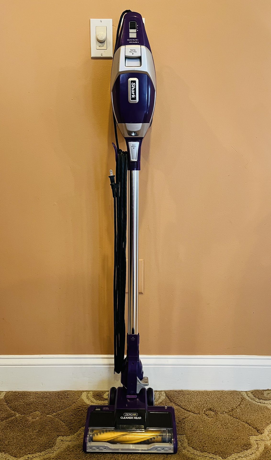 Shark Zero M Slim Vacuum Cleaner