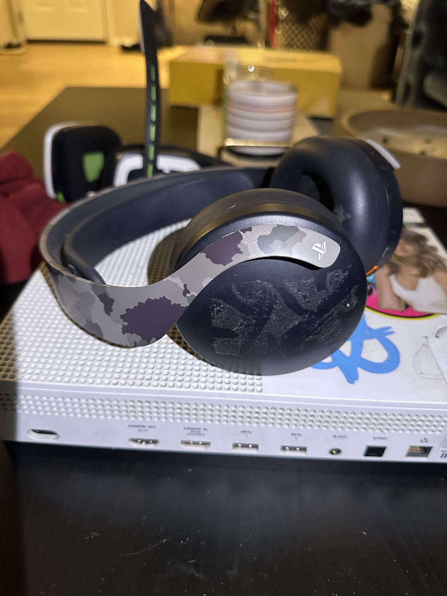 PlayStation Pulse 3D Wireless Headset – Gray Camouflage