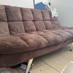 Dresser/mirror & Futon