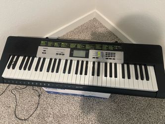 Casio LK-135,