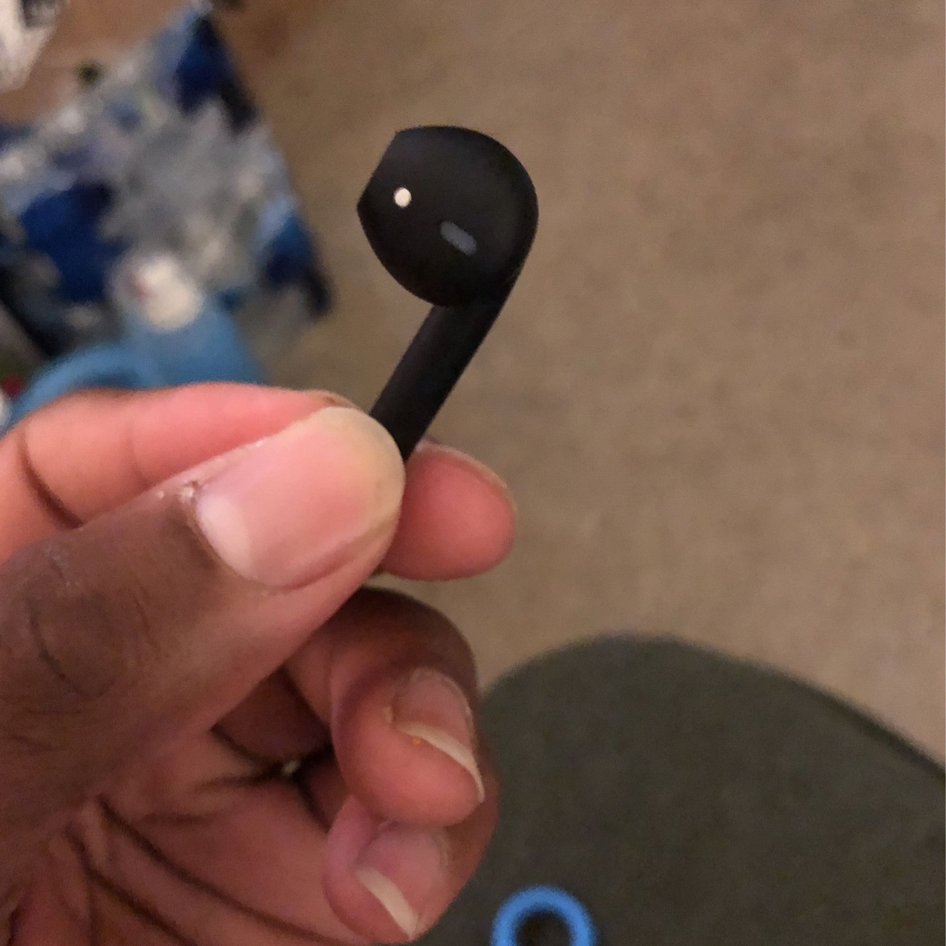 AirPods