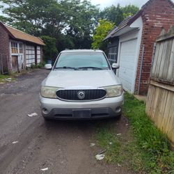 2004 Buick Rainier