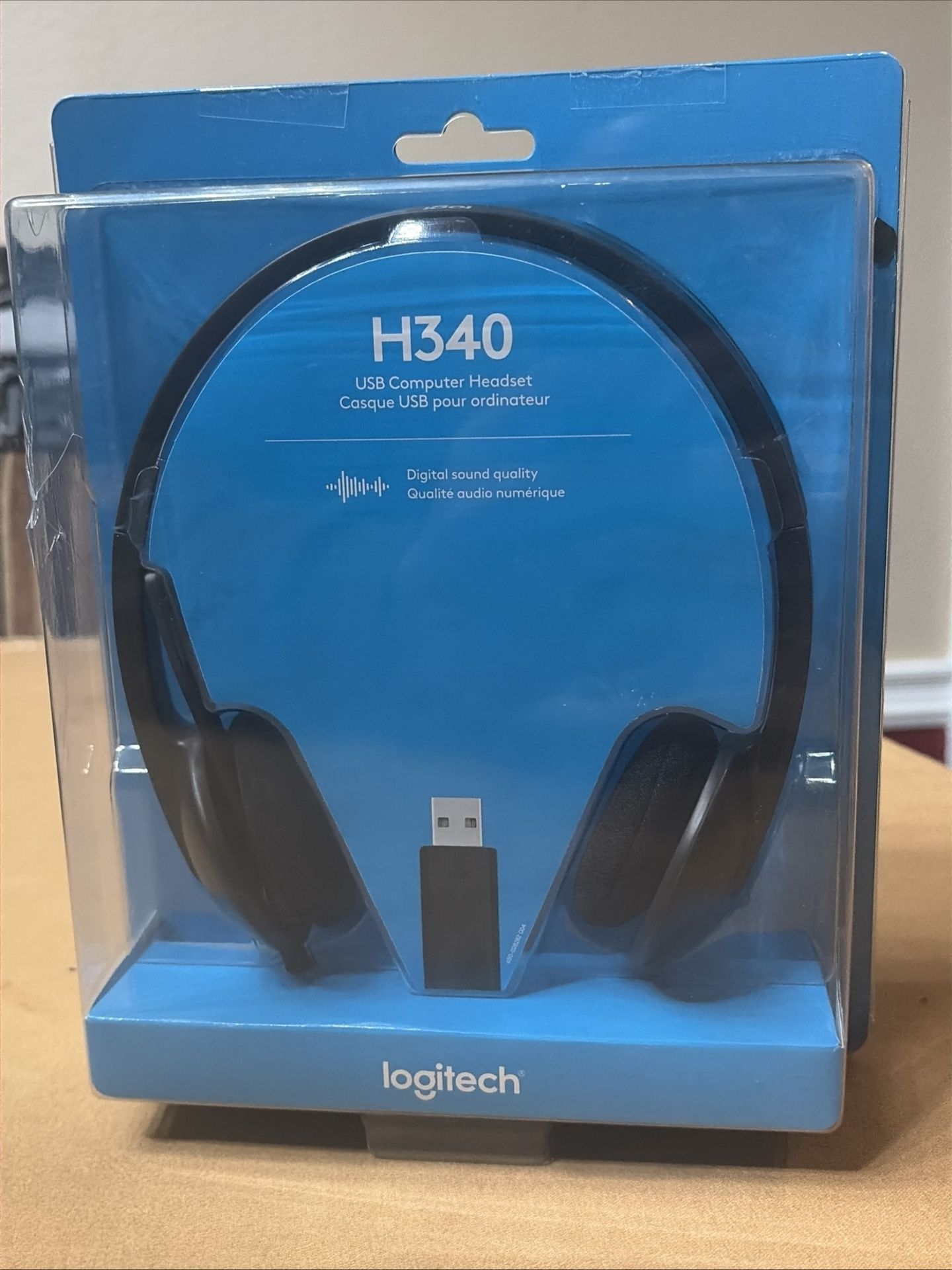 Logitech H340 USB (New in box) Computer Headset Noise Cancelling Mic
