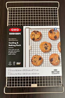 Moving out sale. NEW Baking Tray