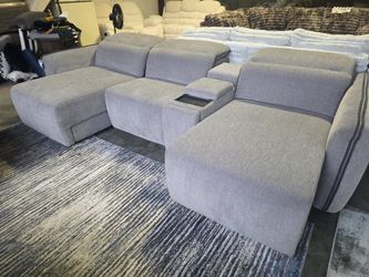 Super Sale!! Market Sample Lifestyle 4pc Sleeper/Dual Prowl Fog Chaise Storage Super Sofa