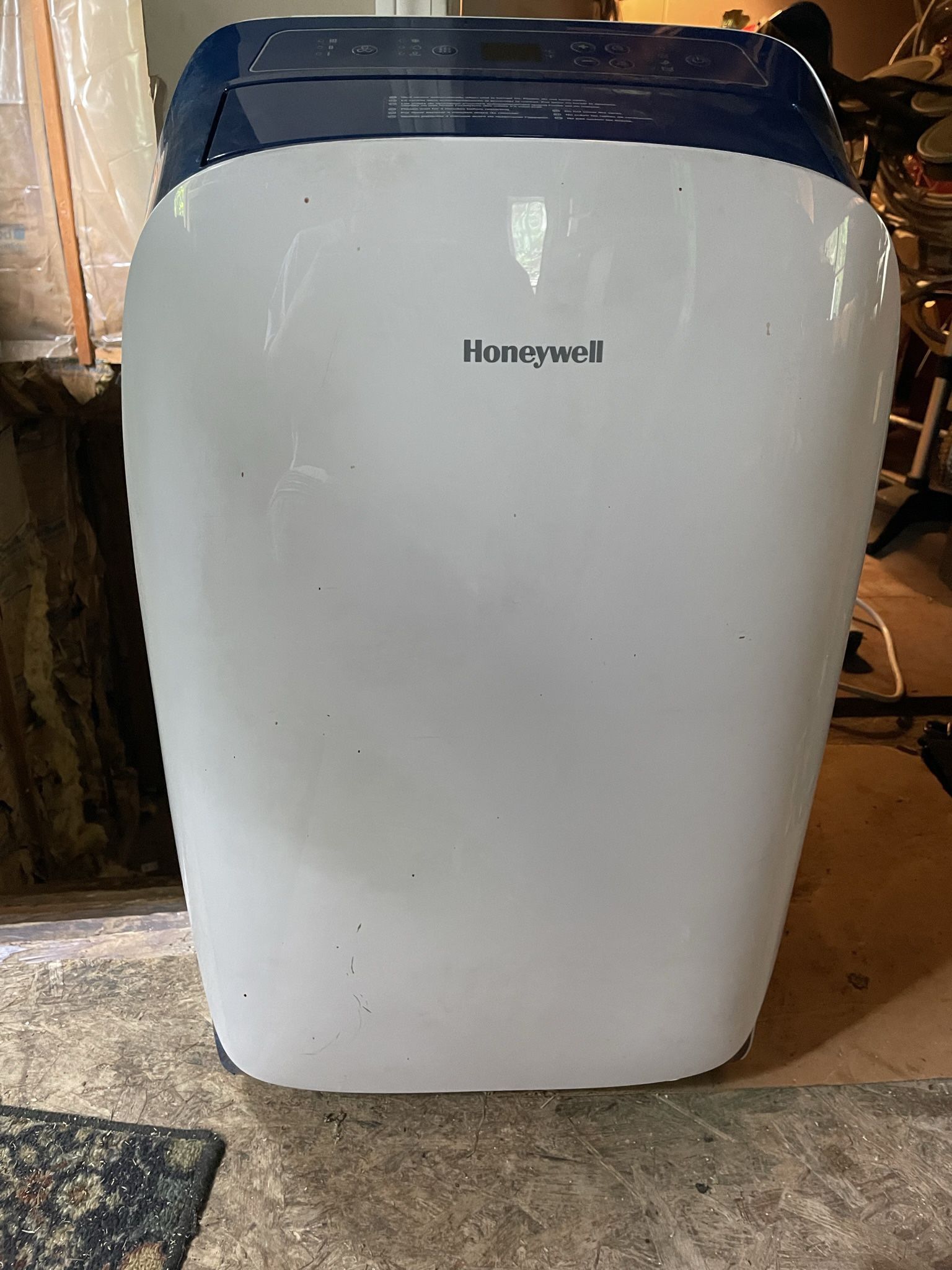 Brand New Air Conditioner / Dehumidifier With Remote