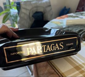 LIKE NEW Vintage 1945 Flor De Tabacos PARTAGAS Ceramic SALE $110 O.B.O 🍀  