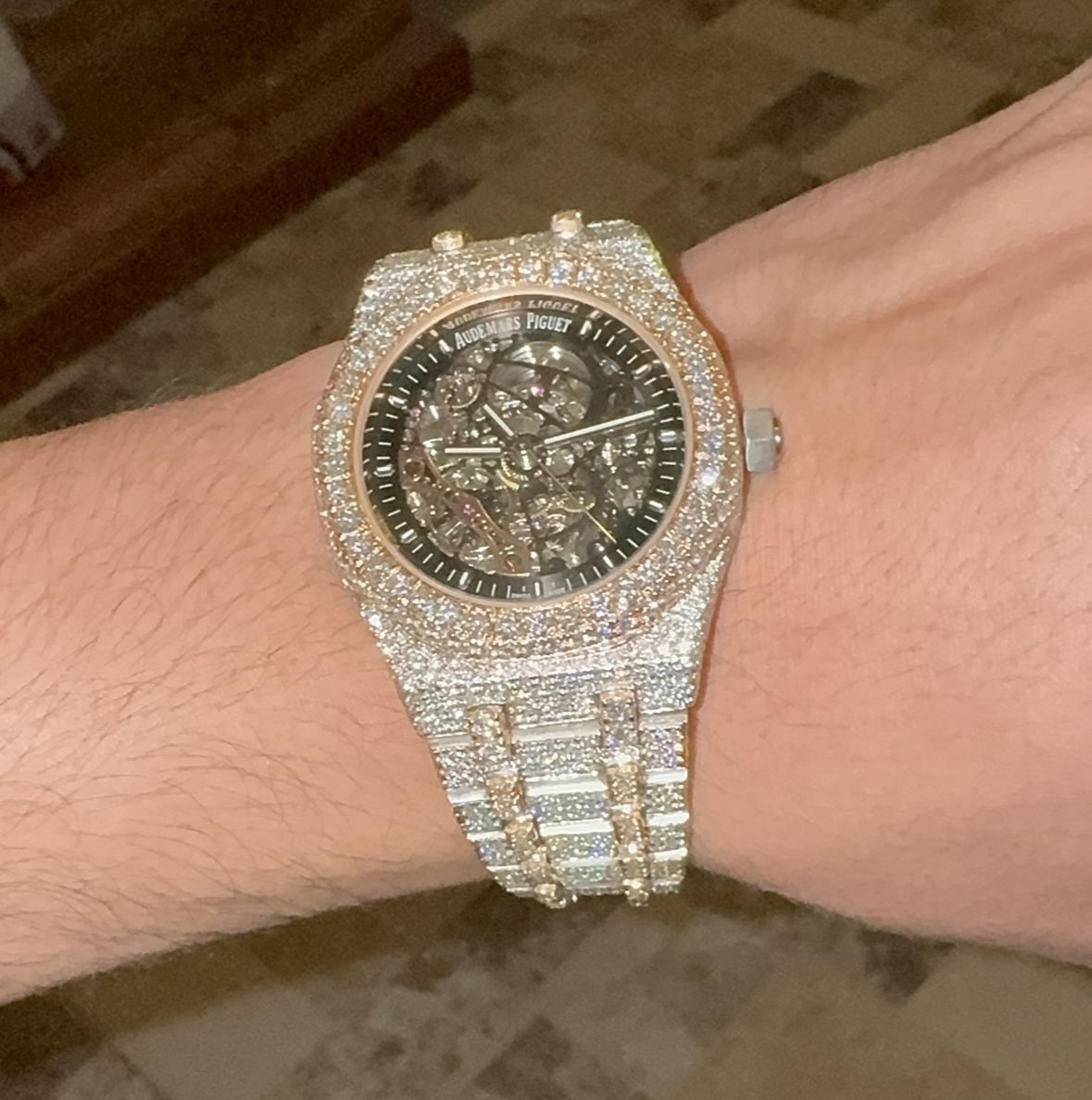 💎 Iced Out Luxury Watch – Fully Flooded, Like New! 💎