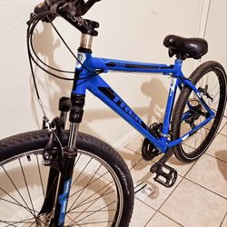 Trek 3500 Mountain Bike
