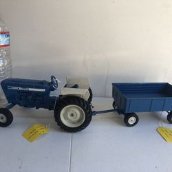 Vintage 4600  Ford Tractor With Trailer 