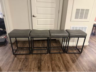 Set of 4 barstools