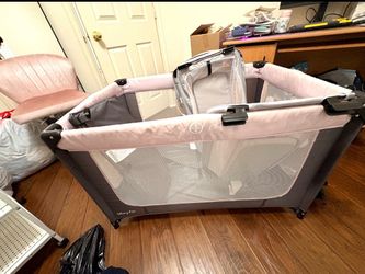 Dream On Me Pack N Play Playard with Bassinet