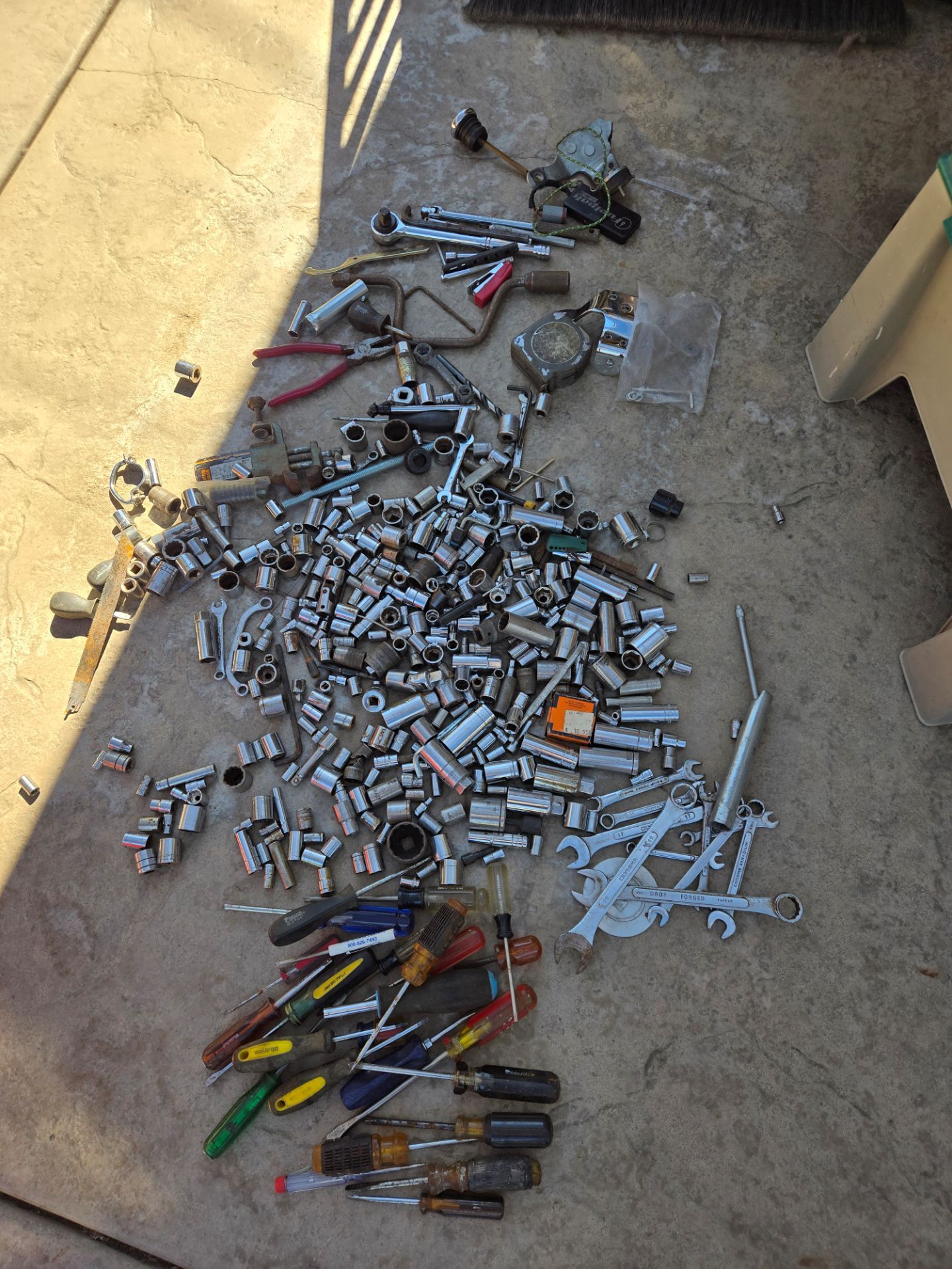 Thread Wearing Down All This Tools sockets. Open Wrenches screw drawers. for Sale in Grand ...