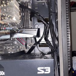 Pc Custom Built Used For 2 Months