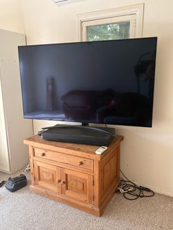 Large 65inch Flat Screen TV LG (wood stand separately)