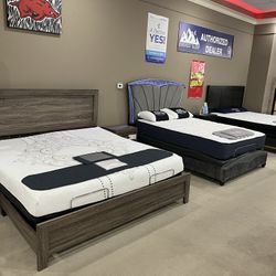 🎉NEW YEAR SALE!🎉 King Mattresses Only $299.00!!