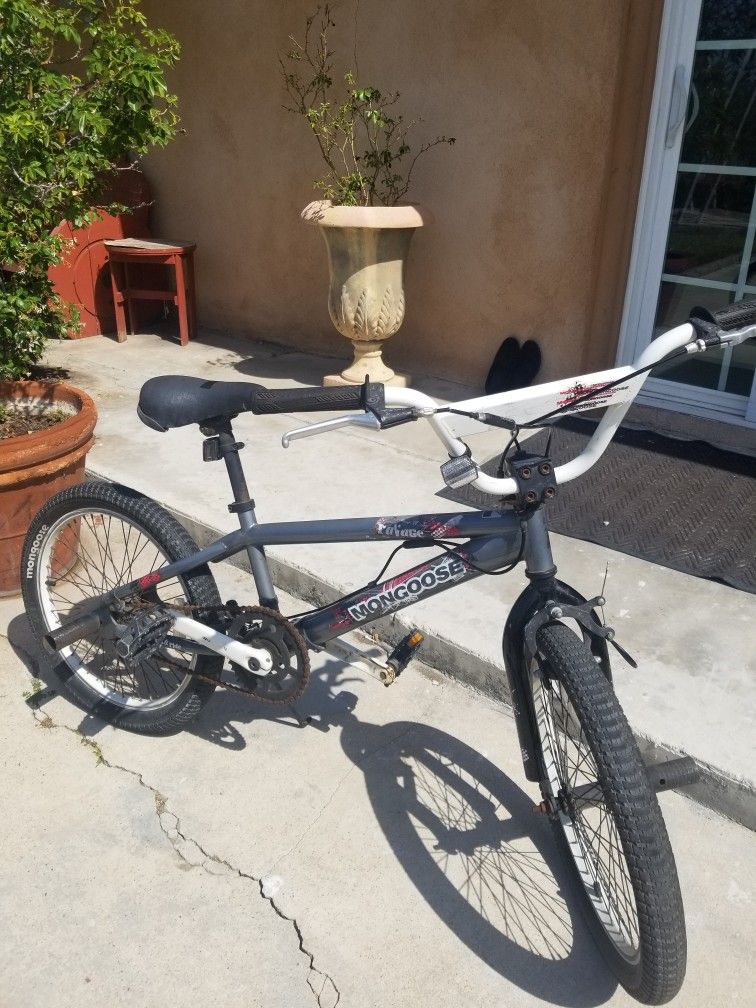 BMX Bike Mongoose