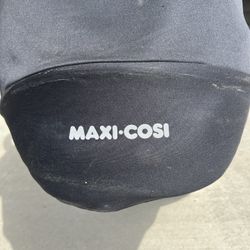 Maxi Cosi Car seat 5 In 1 !!