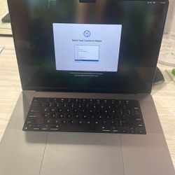 MacBook Pro M1 Max 10-Core CPU and 32-Core GPU 16"' (Late 2021) 1TB SSD