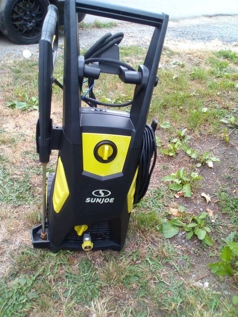 3500 -SUNJOE PRESSURE WASHER