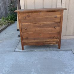 dresser