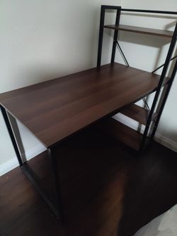 Amazon Desk AL Z1