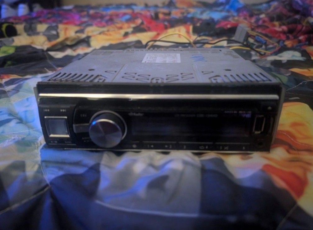 Alpine CDE-134HD CD/MP3 Built-in HD Tuner Receiver