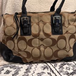 Large Vintage Coach Bag