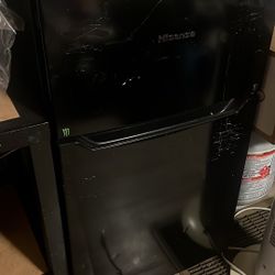 Mini Fridge 