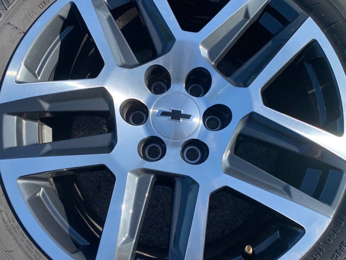 Trail boss New 20” GMC Chevy Rims & Tires 6 Lug Wheels Silverado Sierra