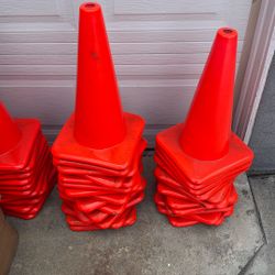 70 Count- 19 Inch Cones