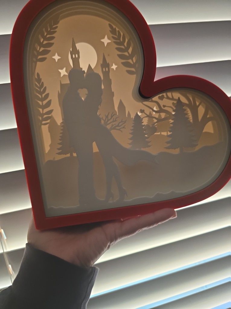 Love Shadow Light Box