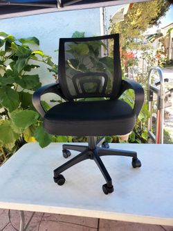 Mid-Back Mesh Office Chair Adjustable Ergonomic Computer Task Chair Swivel Rolling with Lumbar Suppo