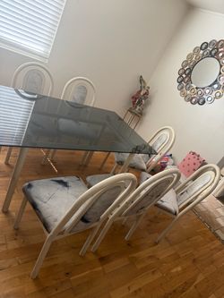 Dinner table 6 chairs