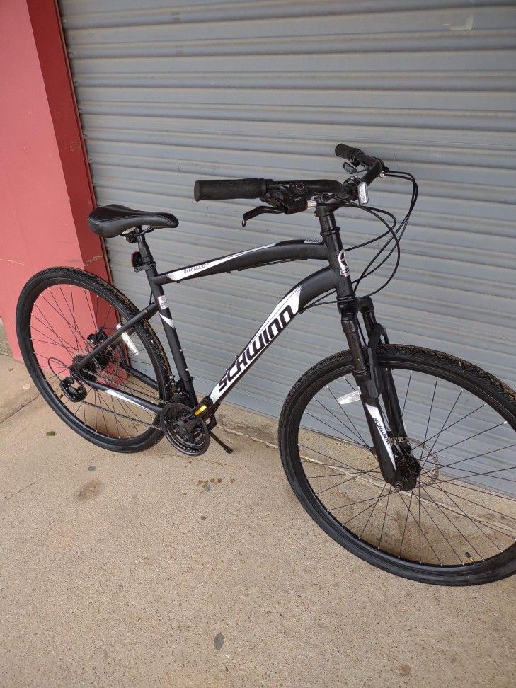 Men s Schwinn Glenwood Bike for Sale in Lubbock TX OfferUp
