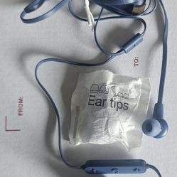 New Earphones with USB-C connector 