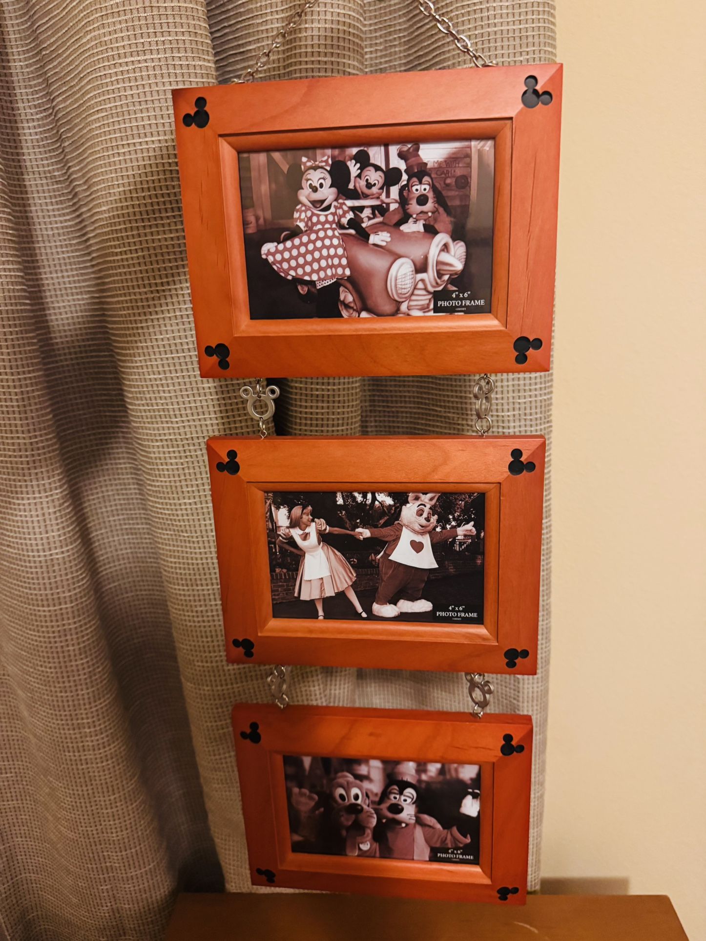 Disney Parks Mickey Mouse Icon Beveled Cherry Wood 3-Link Hanging Photo Frame