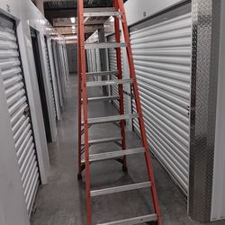 8 Foot Step Ladder