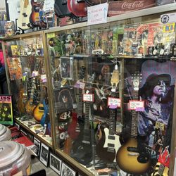 Vintage Guitars, KISS & Rock memorabilia