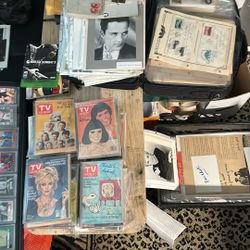 $21000 Sports Cards Vintage Autograph Collection Including Robin Williams On Goodwill Hunting