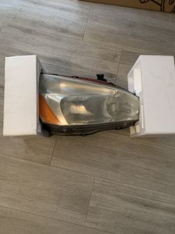 2007 Honda Accord OEM Headlights