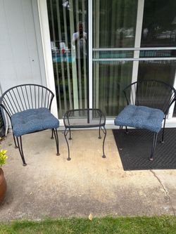 Patio chairs & Table